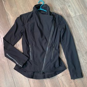 🦄LULULEMON🦄*Hard2Find*Rare* Urbanite Blazer •EUC •Size 6/8 check measurements